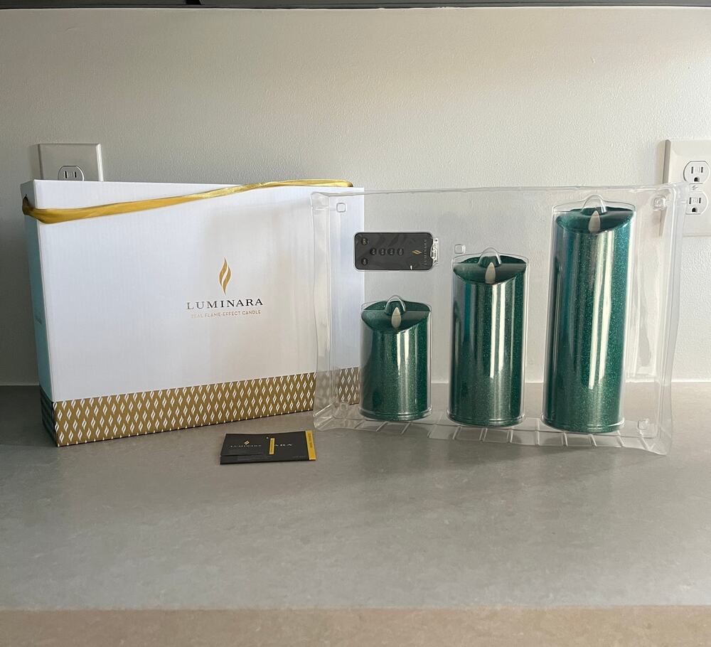 Luminara Set of 3 Emerald Green Glitter Pillars w/Remote NEW
